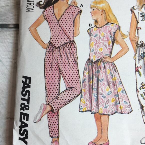 Vintage Butterick Classics 1987 Sewing Pattern 4900 Girl's Jumpsuit/Dress 7-8-10 - Picture 2 of 13